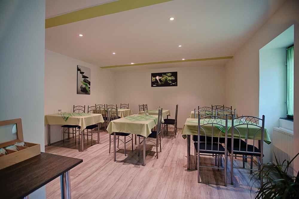Ven Diofa De Lux Panzio Bed & Breakfast Szeged Exterior photo