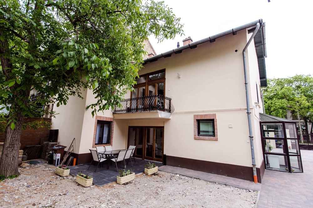 Ven Diofa De Lux Panzio Bed & Breakfast Szeged Exterior photo